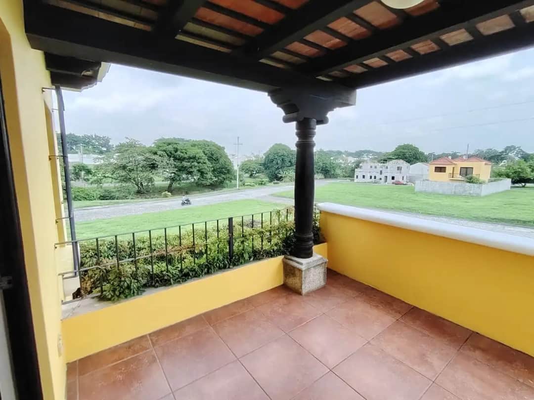 Vivienda - Casa en lote 5 — Remate Banco Industrial