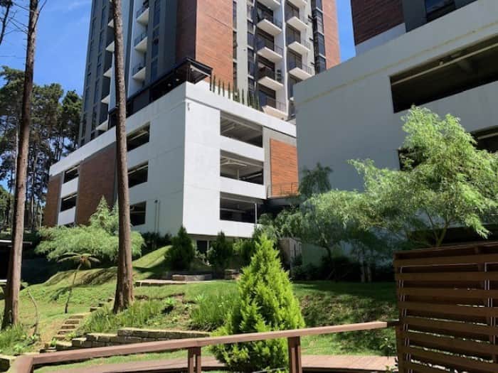 VENTA Apartamento con amplio balcón km 14 Carr Salvador