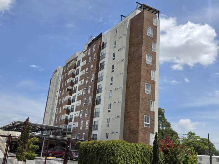 APARTAMENTO EN RENTA EN VISTAS DE LAS CHARCAS ZONA 11