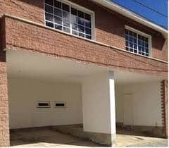 Casa en Venta en Los Cerezos Santa Catarina Pinula