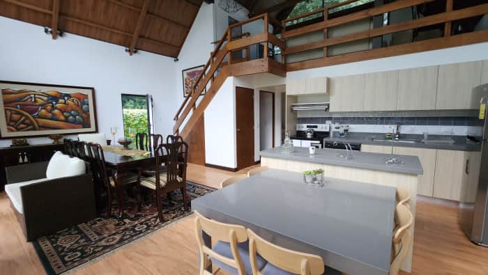 Casa en Renta y Venta en Las Macadamias Antigua GT