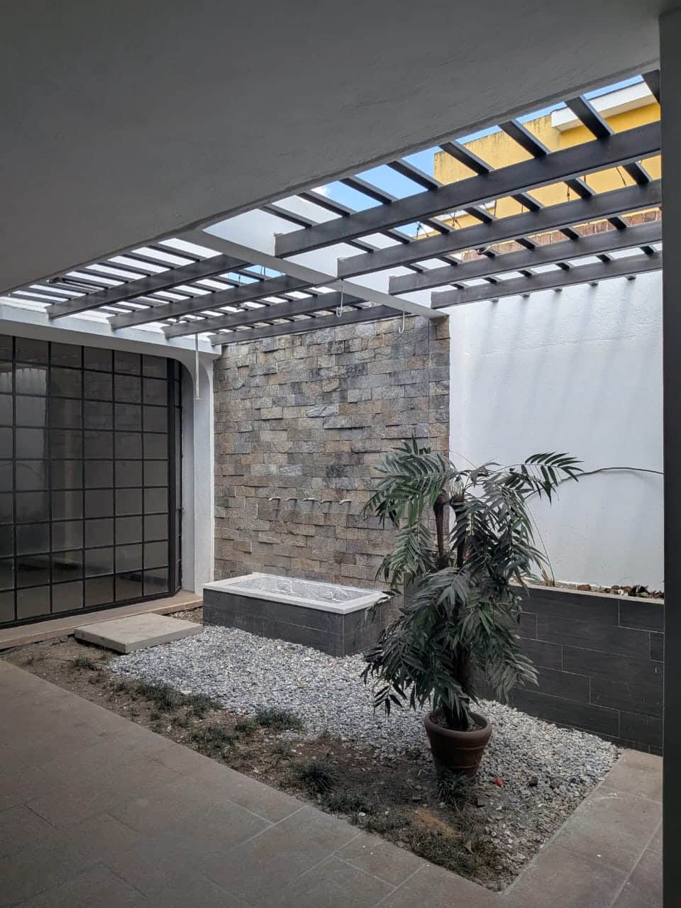 Casa en venta en Condominio en zona 12