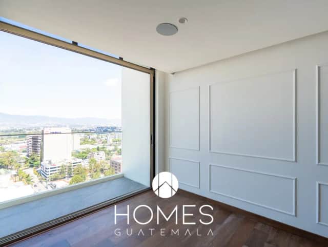 Apartamento en venta en Zona 10, Guatemala · 2 hab · 73 m²