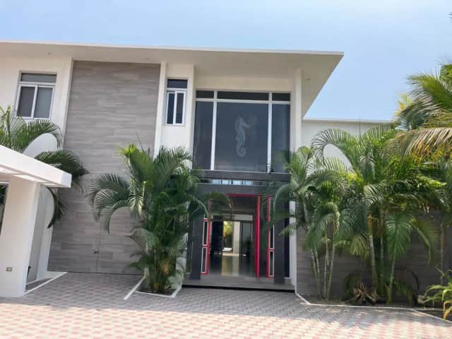 Casa en alquiler en Puerto San José, Escuintla · 6 hab · 1,000 m²