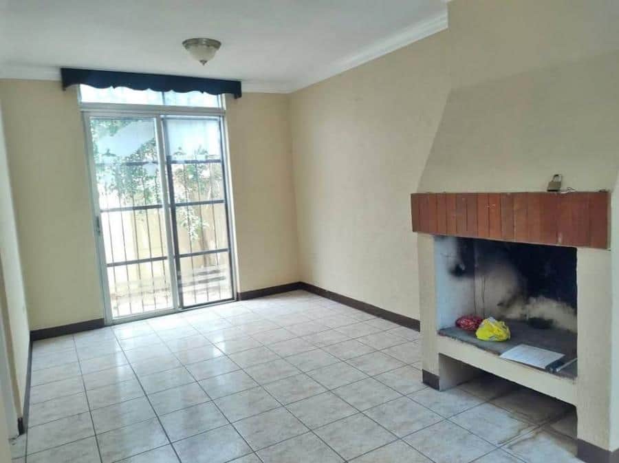 En venta, casa de 2 niveles en La Meseta San Lucas Sacatepéquez