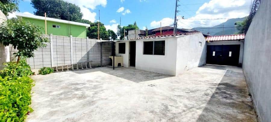 Casa en renta de 1 nivel en condominio en #JocotenangoSacatepéquez