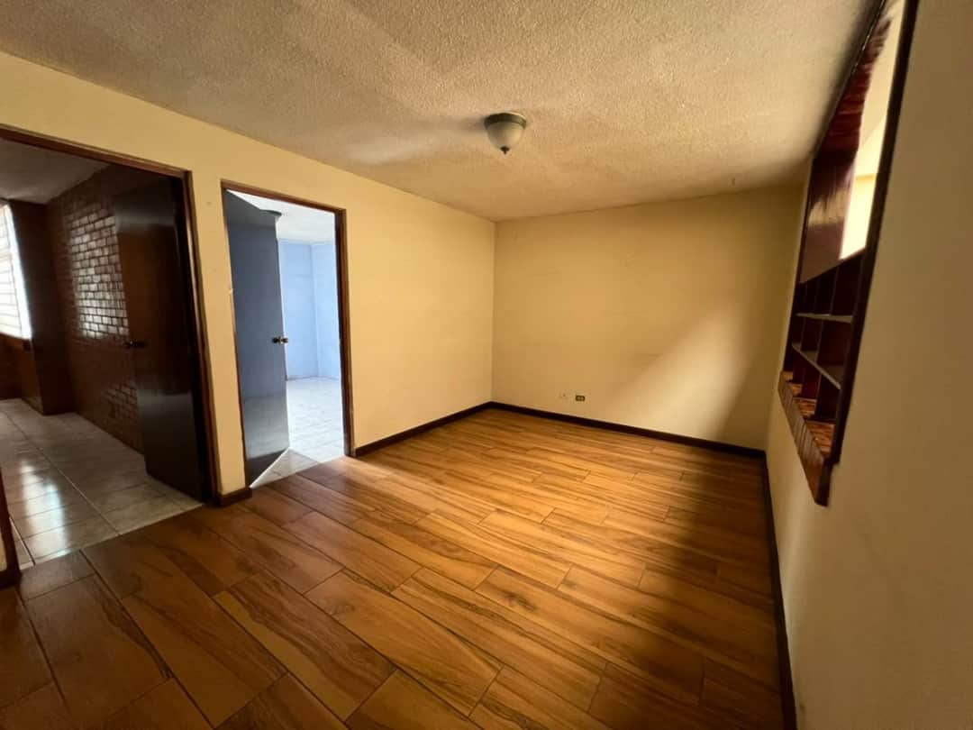 Casa en Renta - Condominio La Pradera, Zona 10