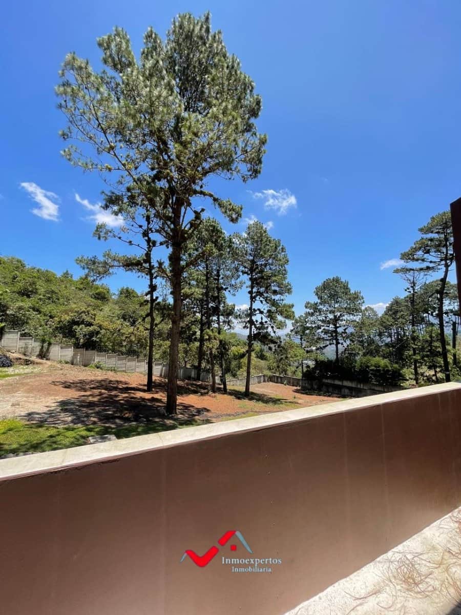 CASA EN VENTA EN ZONA 16