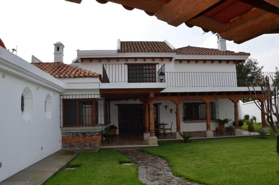 Venta de hermosa casa dentro de residencial de Panorama