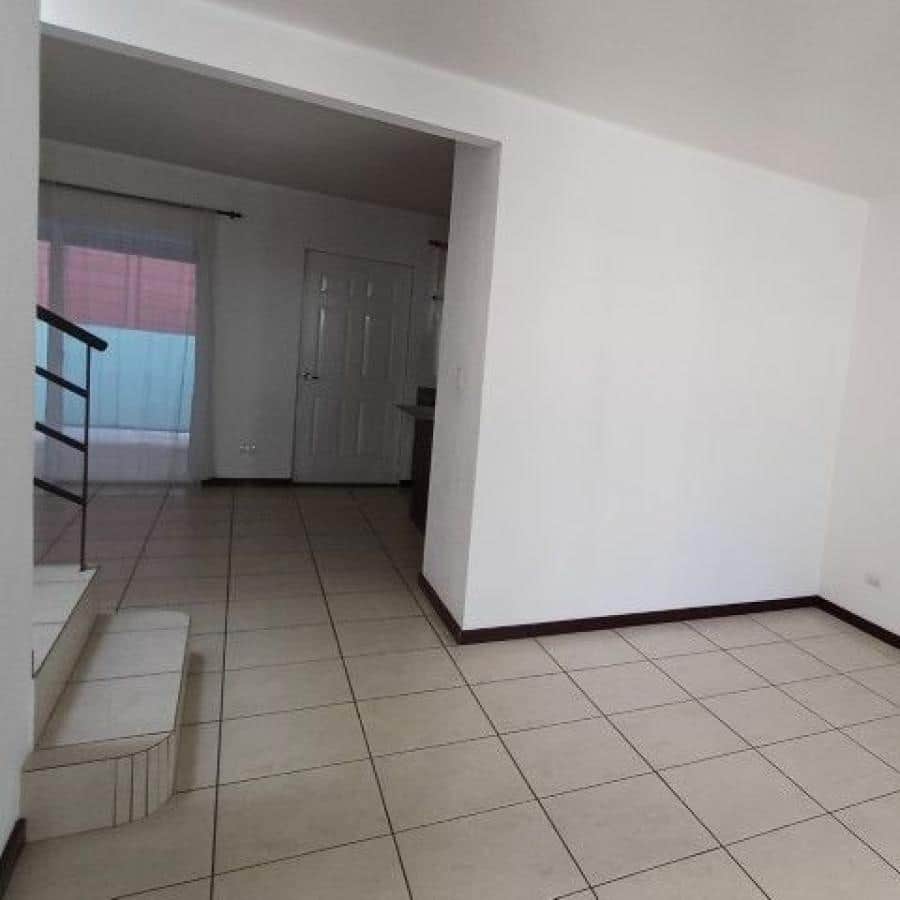 Casa en Venta La Reserva Zona 6 Villa Canales