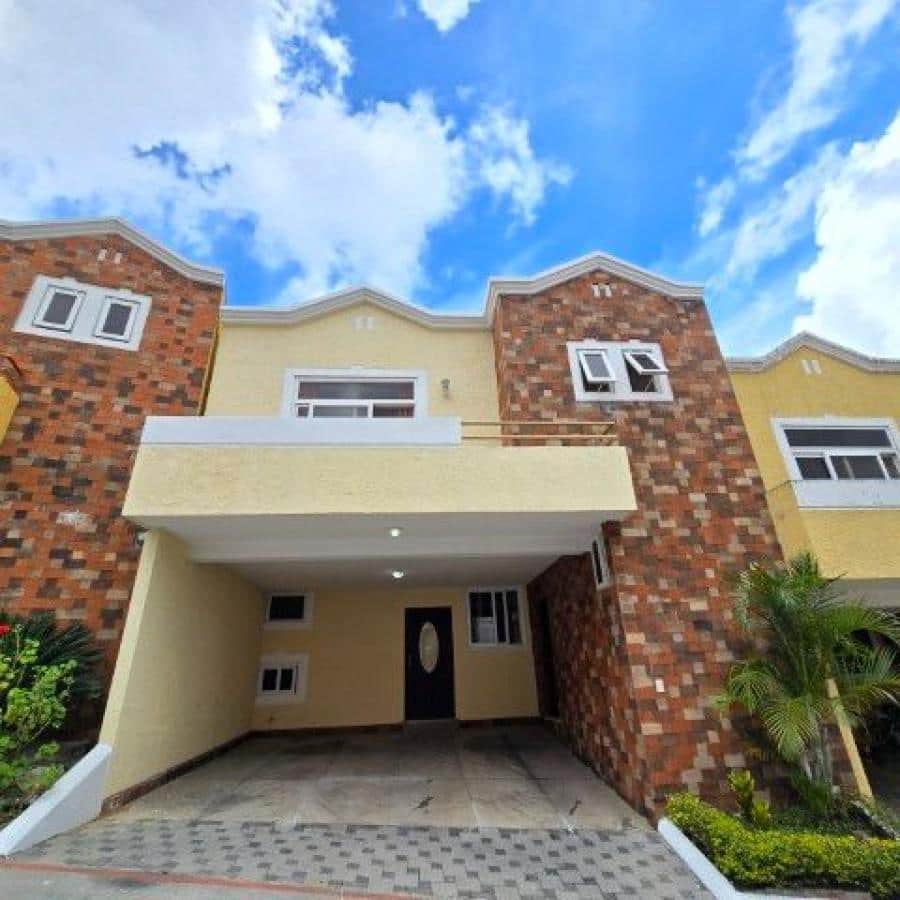 CASA EN VENTA, QUINTAS LOS ENCINOS