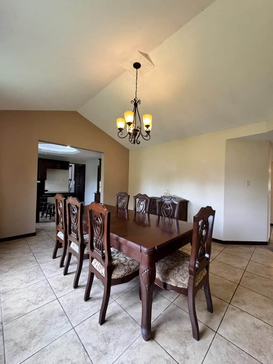 Casa Grande en Venta en Carretera al Salvador km. 25