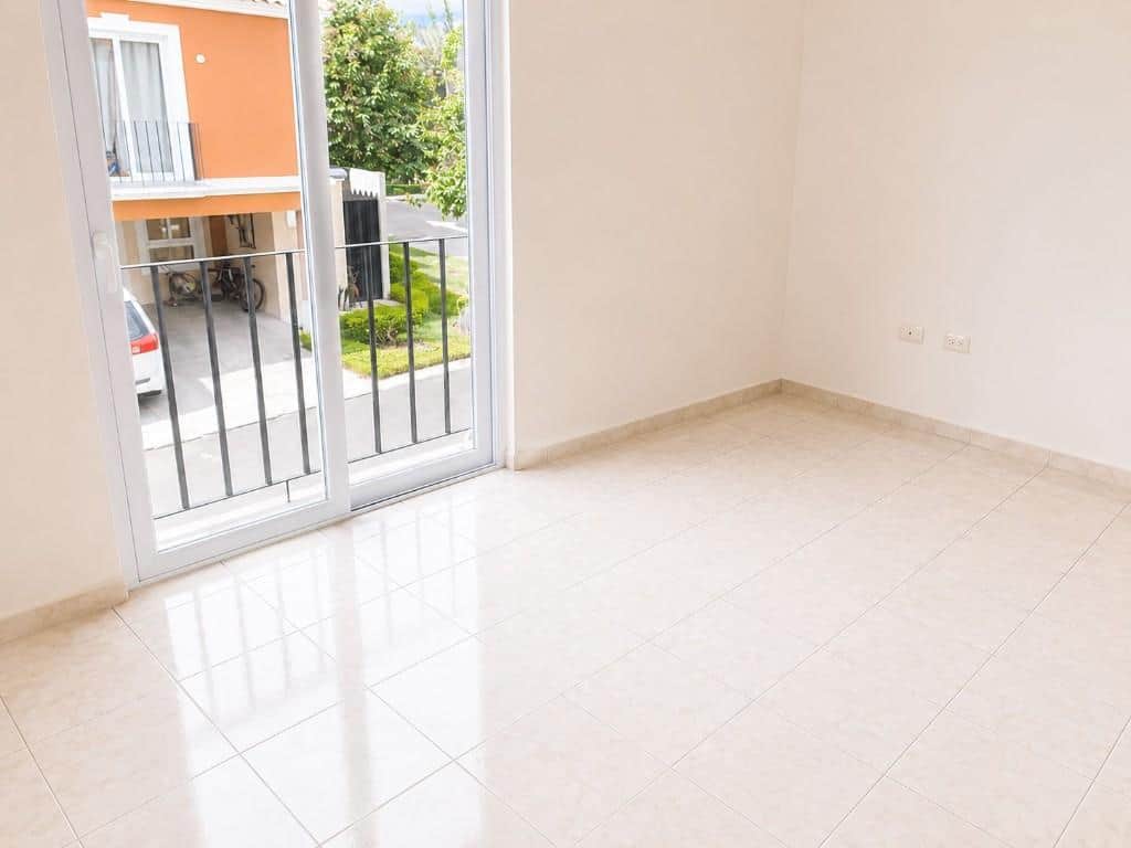 En Venta Casa Catalina, Villa Nueva