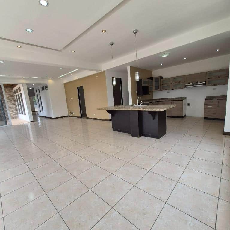 Apartamento en Renta en Kanajuyu 2 Zona 16, Ciudad de Guatemala
