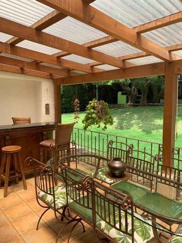 Casa en venta en Santa Catarina Pinula, Guatemala · 5 hab · 300 m²