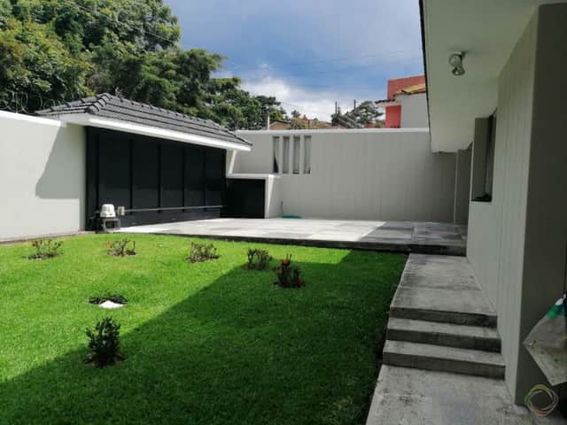 Casa en venta en Santa Catarina Pinula, Guatemala · 4 hab · 800 m²