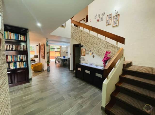 Casa en venta en Santa Catarina Pinula, Guatemala · 3 hab · 400 m²