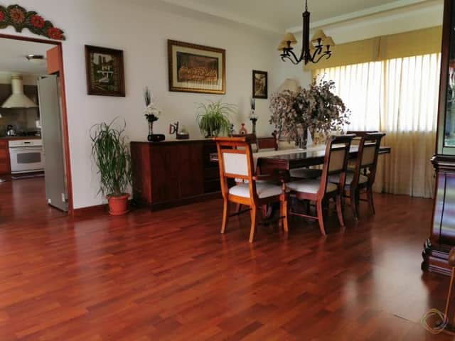 Casa en venta en Santa Catarina Pinula, Guatemala · 4 hab · 570 m²