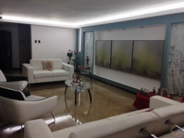 Casa en venta en Santa Catarina Pinula, Guatemala · 3 hab · 876 m²