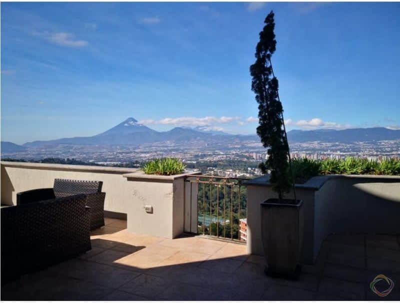 Apartamento en CES, EdificioTorre Real amueblado