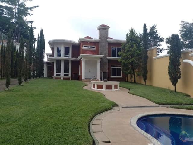 Casa en venta en Fraijanes, Guatemala · 4 hab · 1,750 m²