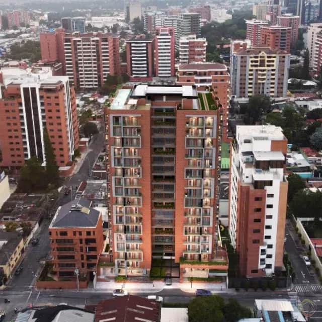 Casa en venta en Zona 10, Guatemala · 1 hab · 49 m²