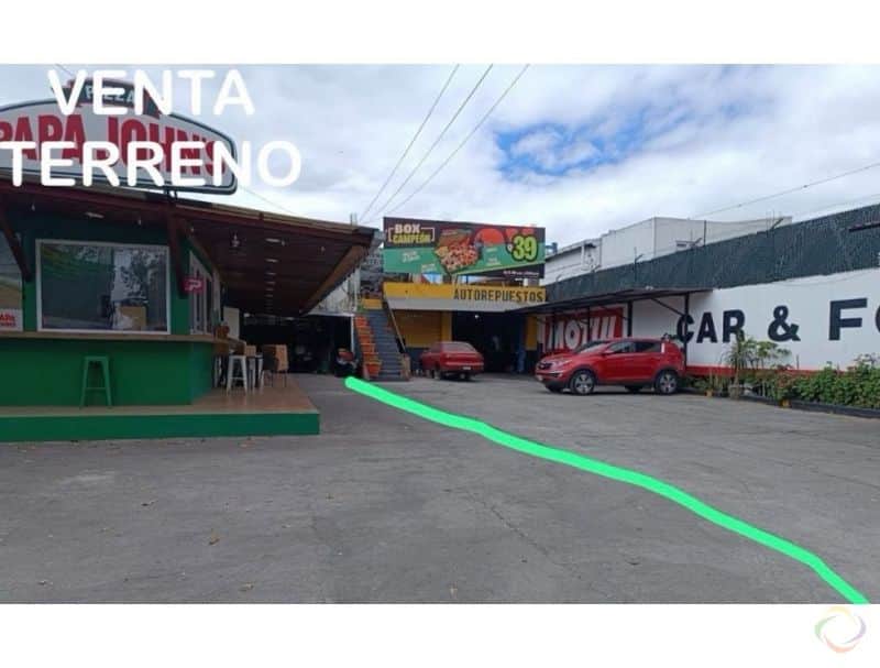 Terreno con 3 locales generando en Carretera Al Atlántico - Venta