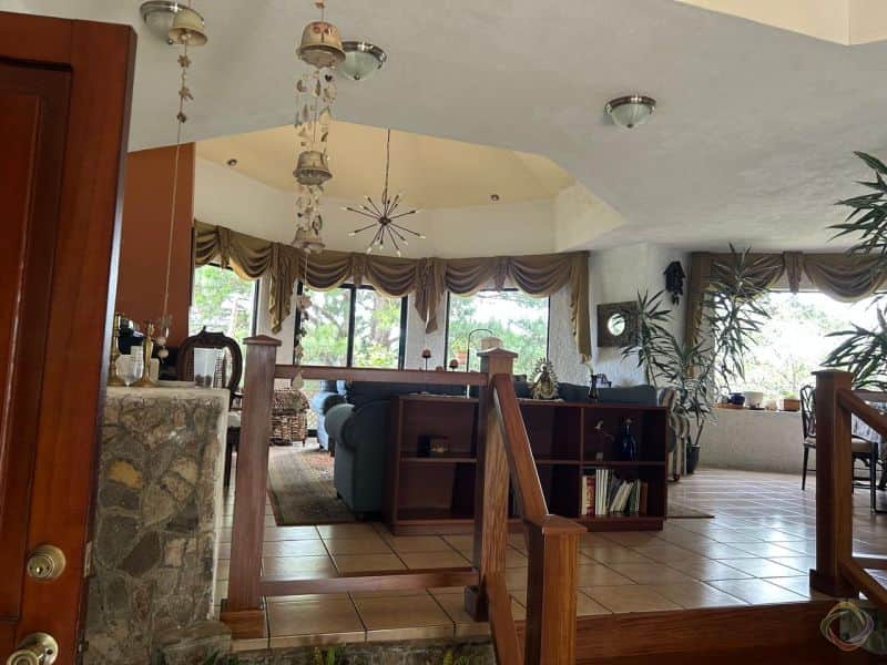 Casa con jardin en Muxbal Carretera a El Salvador