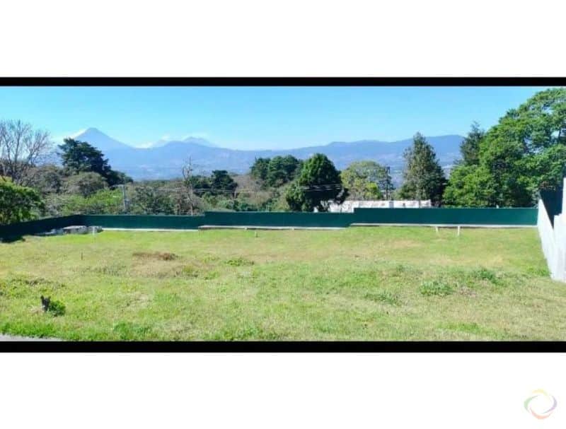 Venta de terreno en Condominio Portal Verde, Bellas Luces