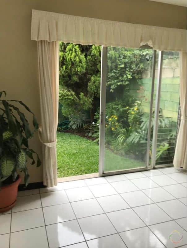 Casa en venta en Zona 16, Guatemala · 3 hab · 162 m²