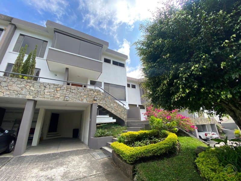 Casa en condominio Villa Vizcaya KM.16 CES