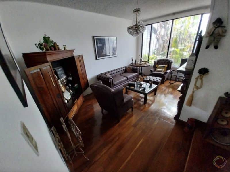 Casa en condominio la Montaña zona 16