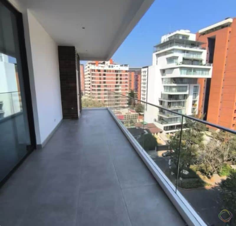 Apartamento en venta y alquiler en Edificio Echo, zona 14