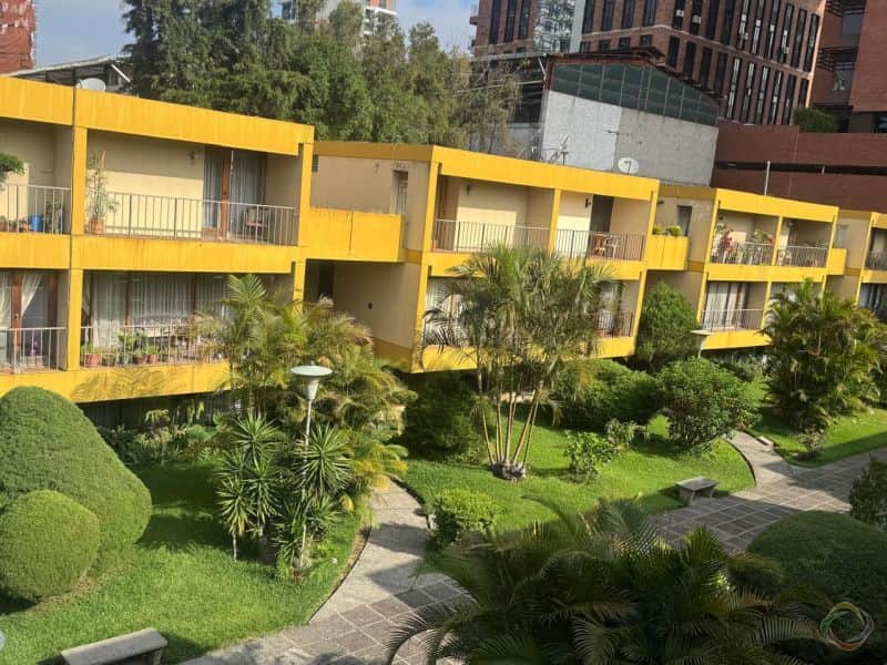 Apartamento tipo casa en zona 10