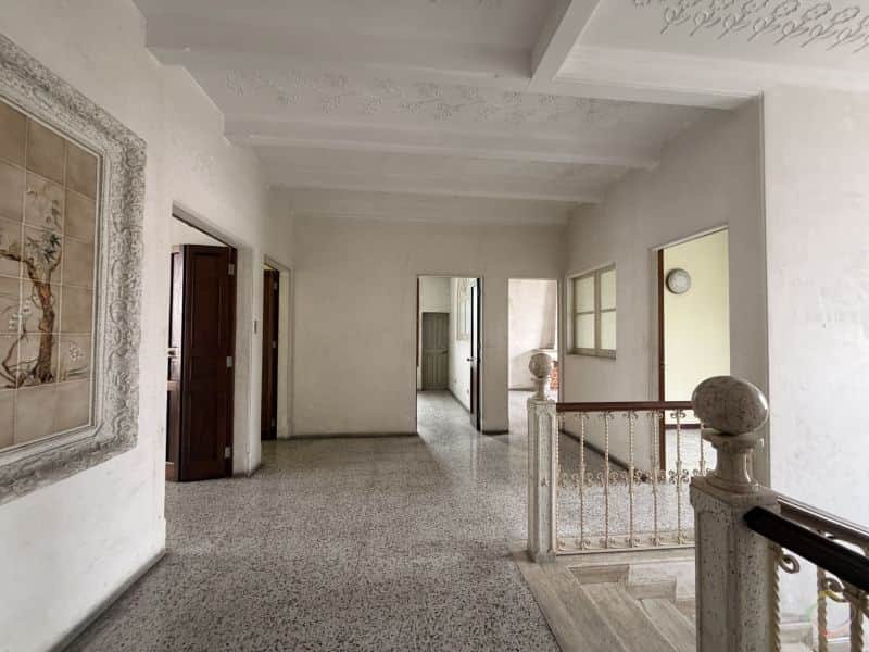 Casa amplia en zona 1