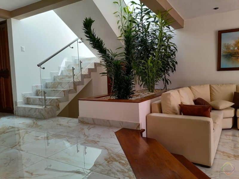 Casa en Alquiler Amueblada en La Montana, zona 16
