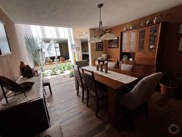 Casa en venta en Zona 15, Guatemala · 3 hab · 270 m²