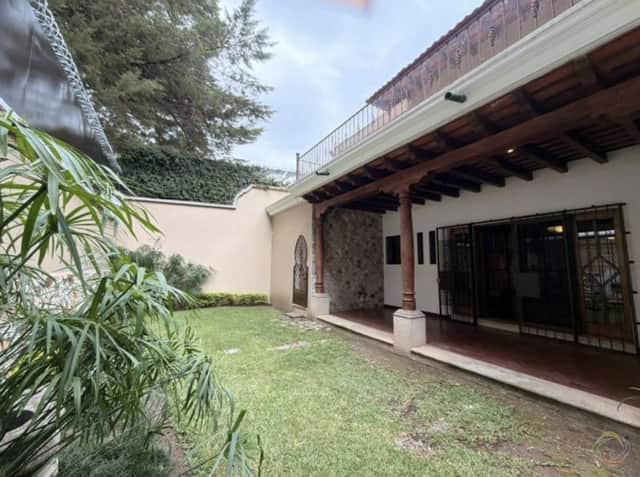 Casa en alquiler en Zona 16, Guatemala · 3 hab · 213 m²