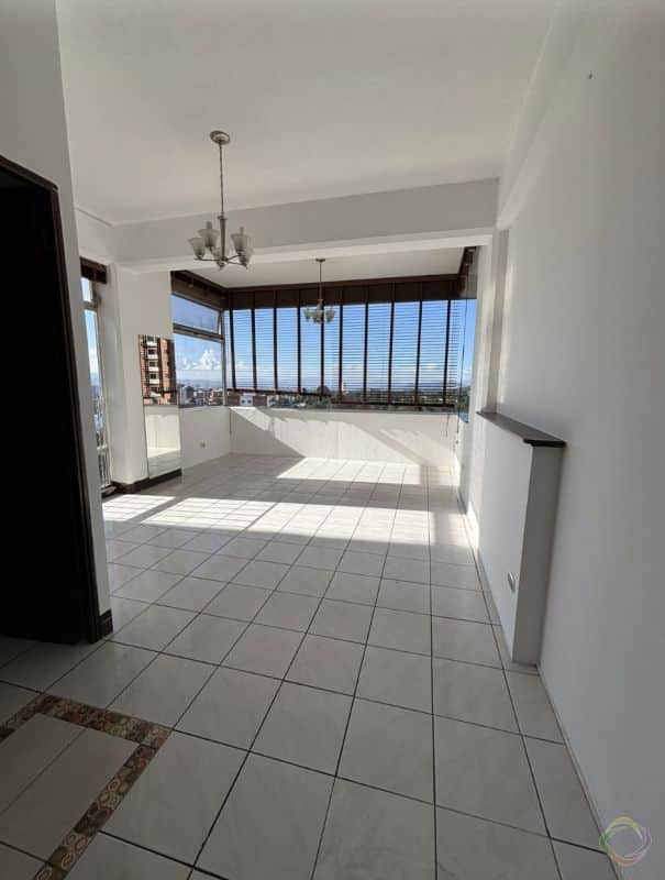 Apartamento en alquiler en Zona 15, Guatemala · 3 hab · 208 m²