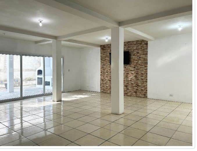 BONITA CASA EN VENTA EN MANANTIALES KM. 19.5 CES