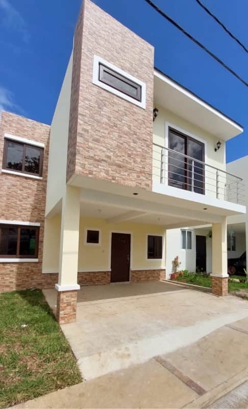 Venta de casa Amueblada y Equipada en Hacienda Las Mercedes I