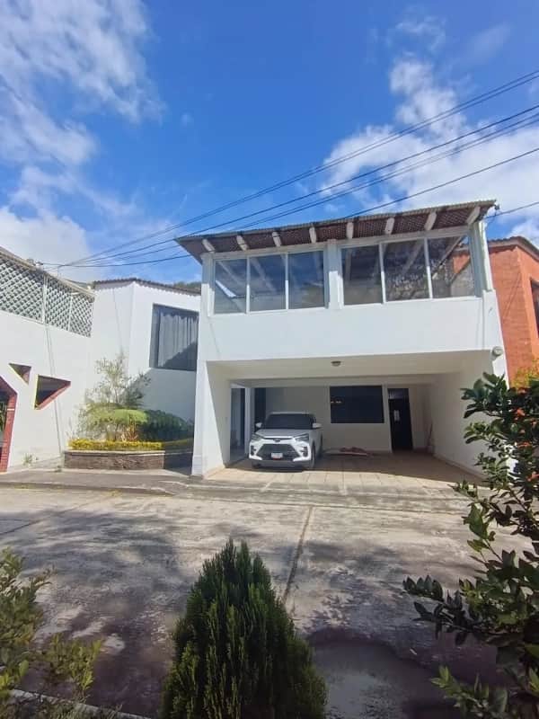 Hermosa Casa en Renta, en Carretera a San José Pinula