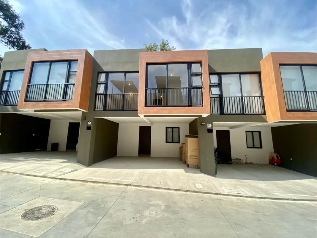 Casa nueva en alquiler, Laures de San Isidro, Zona 16
