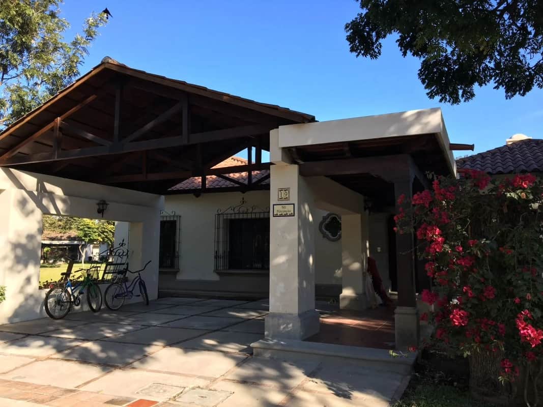 Alquiler de linda casa amueblada en Antigua Guatemala