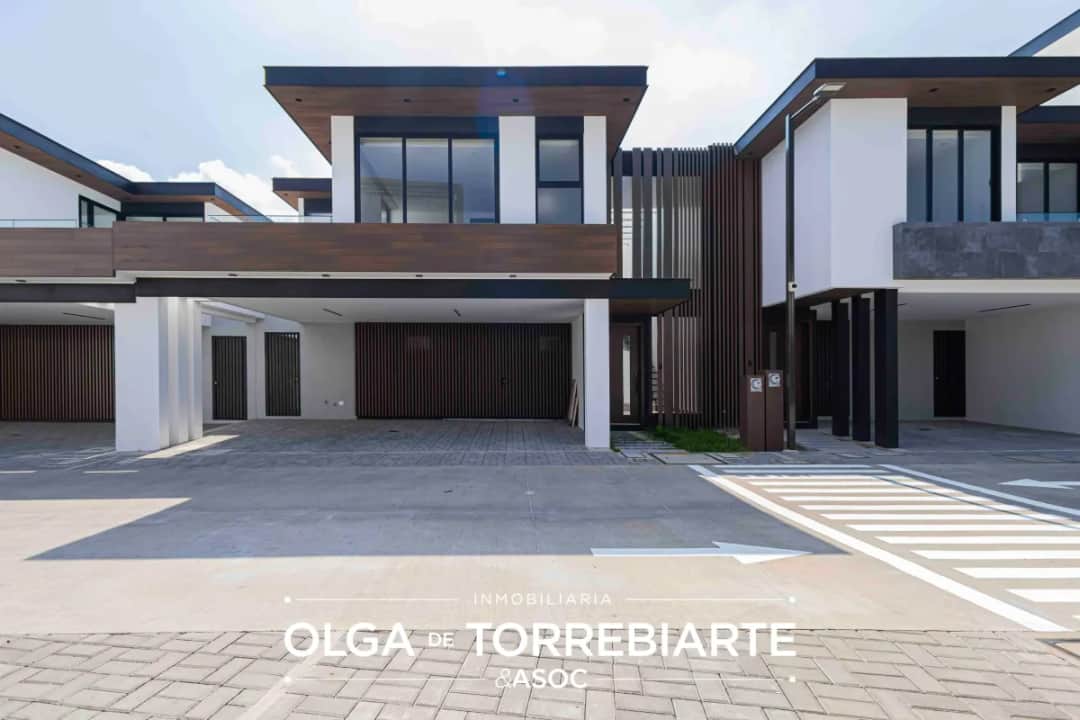 Casa para estrenar Condominio Molié, Zona 10