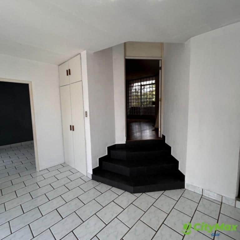 Casa en Alquiler en Residencial de Zona 8 de Mixco, Guatemala