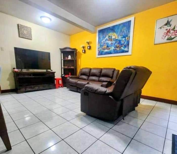 Vendo casa de 3 niveles en excelente ubicación, zona 5, Guatemala