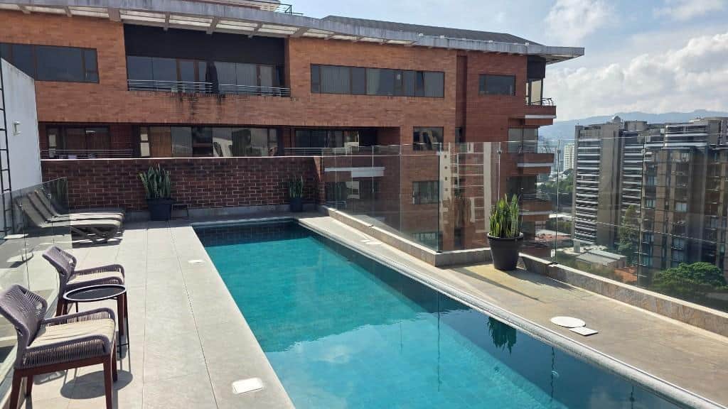 EN VENTA EXCLUSIVO APARTAMENTO EN PRIMER NIVEL, ZONA 10, Guatemala
