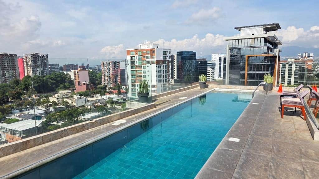 ELEGANCIA, UBICACIÓN Y ESTILO EN ZONA 10 / APTO EN VENTA, Guatemala