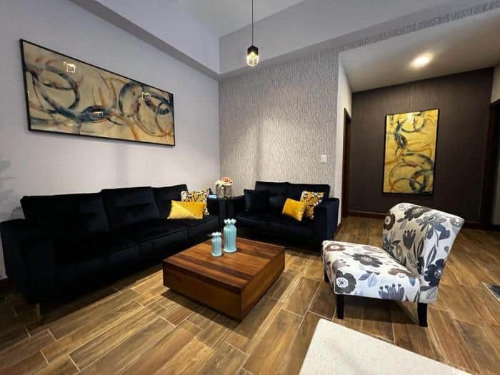 Apartamento en venta en primer nivel en zona 10, Guatemala